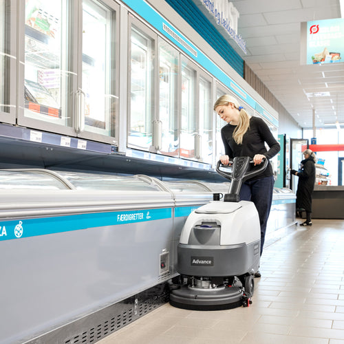 Advance SC370 Floor Scrubber Scrubbing a Grocery Store Floor Thumbnail