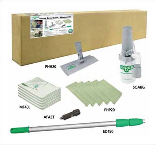 Unger® SpeedClean™ Indoor Microfiber Window Cleaning Kit - 6 Piece —